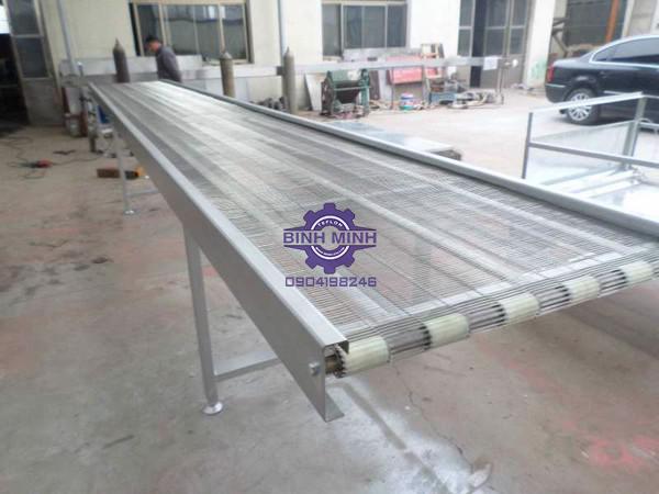 bang chuyen luoi inox 1 bang chuyen luoi inox 1